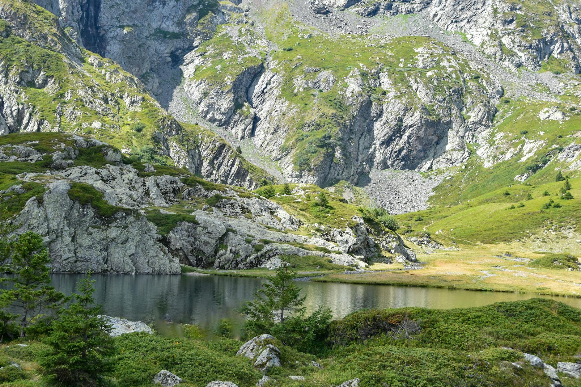 Les formations géologiques uniques de l&rsquo;Isalo : un paysage à couper le souffle