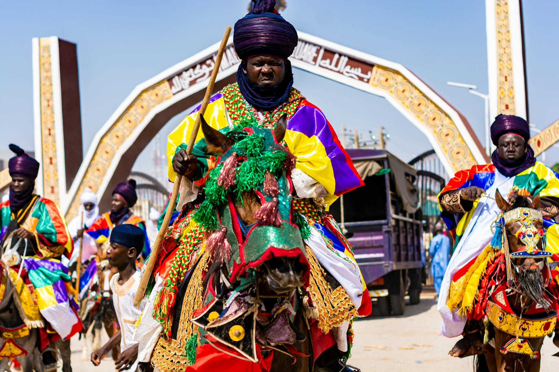 Les costumes traditionnels : un reflet de l&rsquo;identité malgache